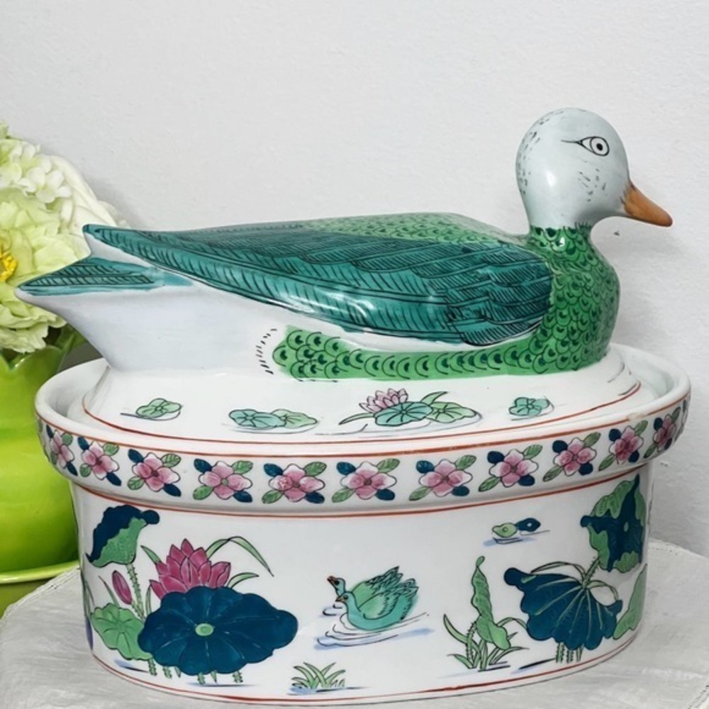 Vintage Duck Bird Oval Covered Casserole Dish Tureen Chinese Export Asian Lotus - Picture 2 of 11